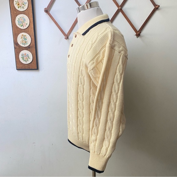 Vintage Cream Wool Cableknit Sweater - Picture 10 of 13
